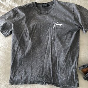 Men's Gray Graphic T-Shirt